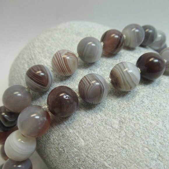 Botswana Agate Necklace - Picture 11 of 11